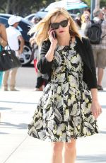 REESE WITHERSPOON Out and About in Beverly Hills 0708
