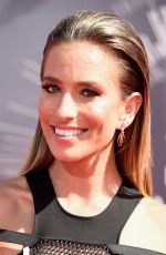 RENEE BARGH at 2014 MTV Video Music Awards