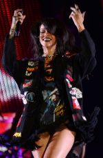 RIHANNA Performs at The Monster Tour in Pasadena