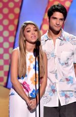 SARAH HYLAND at Teen Choice Awards 2014 in Los Angeles