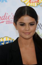 SELENA GOMEZ at Teen Choice Awards 2014 in Los Angeles