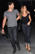 SOFIA VERGARA Arrives at the Staples Center in Los Angeles