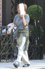 SOFIA VERGARA on the Set of Modern Family in Beverly Hills 0708
