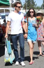 SUMMER GLAU Shopping at Farmers Market in Los Angeles