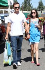 SUMMER GLAU Shopping at Farmers Market in Los Angeles