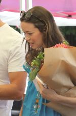 SUMMER GLAU Shopping at Farmers Market in Los Angeles