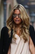 SYLVIE VAN DER VAART Out Shopping in Hamburg