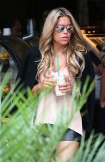 SYLVIE VAN DER VAART Out Shopping in Hamburg