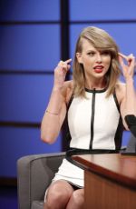 TAYLOR SWIFT at Late Night with Seth Meyers in New York