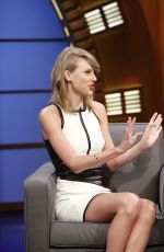 TAYLOR SWIFT at Late Night with Seth Meyers in New York