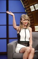 TAYLOR SWIFT at Late Night with Seth Meyers in New York