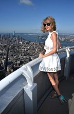 TAYLOR SWIFT at Worldwide Live Stream