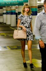 TAYLOR SWIFT Leaves a Gym in New York 0808