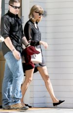TAYLOR SWIFT Out and About in Beverly Hills