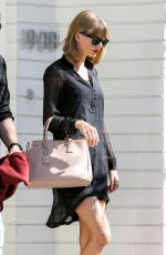 TAYLOR SWIFT Out and About in Beverly Hills