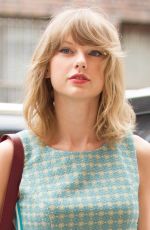 TAYLOR SWIFT Out and About in new York 0608