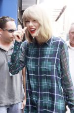 TAYLOR SWIFT Out and About in New York 1808