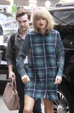 TAYLOR SWIFT Out and About in New York 1808