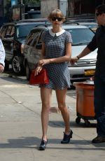 TAYLOR SWIFT Out in New York 0108