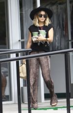 VANESSA HUDGENS Picking up Some Food in Studio City