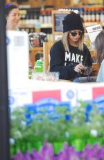 VANESSA HUDGENS Shopping Grocery at Trader Joe