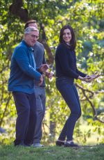 ANNE HATHAWAY on the Set of The Intern in New York 1809