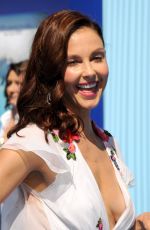 ASHLEY JUDD at Dolphin Tale 2 Premiere in Los Angeles