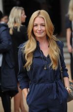 CAT DEELEY at Burberry Prorsum Fashion Show in London