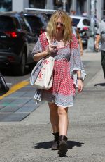 DAKOTA FANNING Out and About in New York 0309