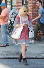 DAKOTA FANNING Out and About in New York 0309
