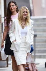 DAKOTA FANNING Out and About in New York 0909