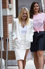 DAKOTA FANNING Out and About in New York 0909