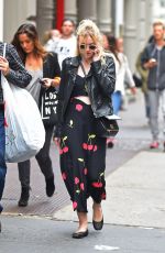 DAKOTA FANNING Out and About in Soho