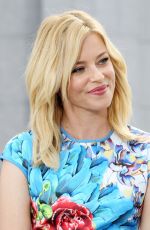 ELIZABETH BANKS on the Set of Extra in Los Angeles