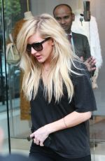 ELLIE GOULDIING Out Shopping in Chelsea