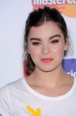 HAILEE STEINFELD at Stand Up 2 Cancer Live Benefit in Hollywood