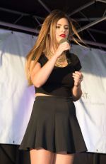 JACQUIE LEE Performd at Tysons Corner Plaza