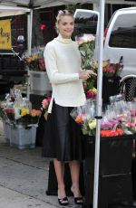 JAIME KING Shopping at Farmer