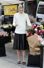 JAIME KING Shopping at Farmer