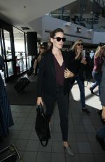 JENNIFER GARNER Arrives at LAX Airport in Los Angeles