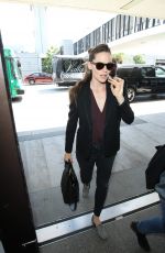 JENNIFER GARNER Arrives at LAX Airport in Los Angeles