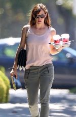 JENNIFER GARNER Leaves Coffee Bean in Los Angeles