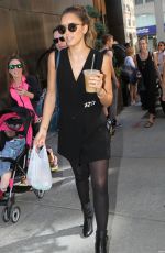 JESSICA ALBA Arrives at Her Hotel in Manhattan 2709