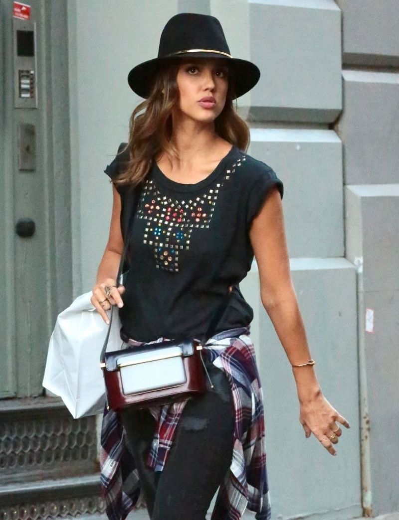 JESSICA ALBA Out in New York 2609 JESSICA ALBA Out in New York 2609