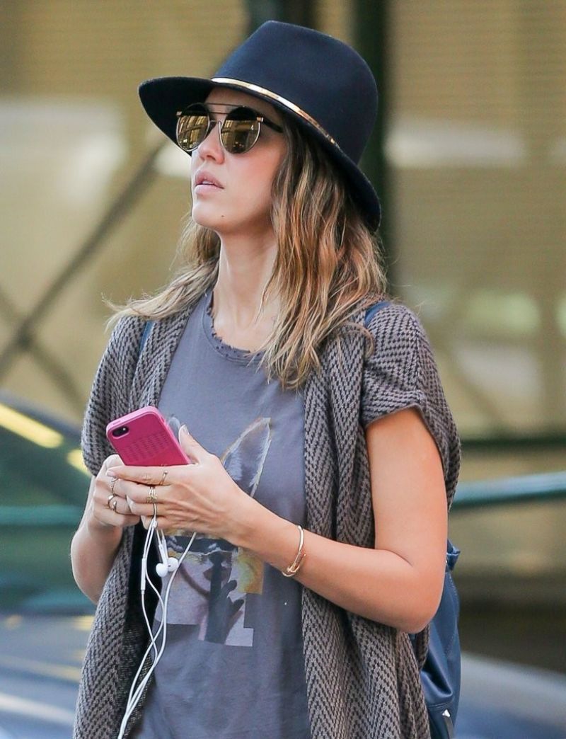 JESSICA ALBA Out Shopping in New York 2709 JESSICA ALBA Out Shopping in New York 2709