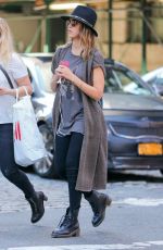 JESSICA ALBA Out Shopping in New York 2709