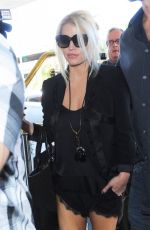 JESSICA SIMPSON Arrives at Los Angeles international Airport 2909