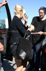 JESSICA SIMPSON Arrives at Los Angeles international Airport 2909