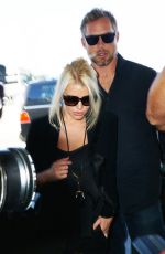 JESSICA SIMPSON Arrives at Los Angeles international Airport 2909