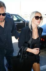 JESSICA SIMPSON Arrives at Los Angeles international Airport 2909